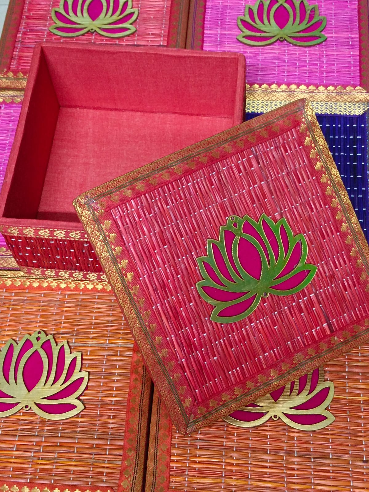 Korai Lotus Box